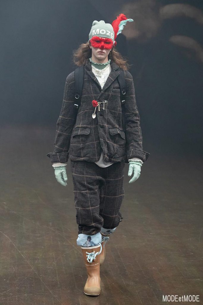 undercover_aw19_016