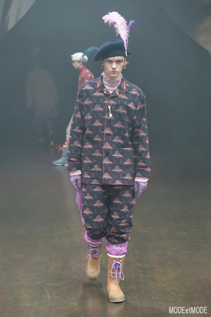 undercover_aw19_047