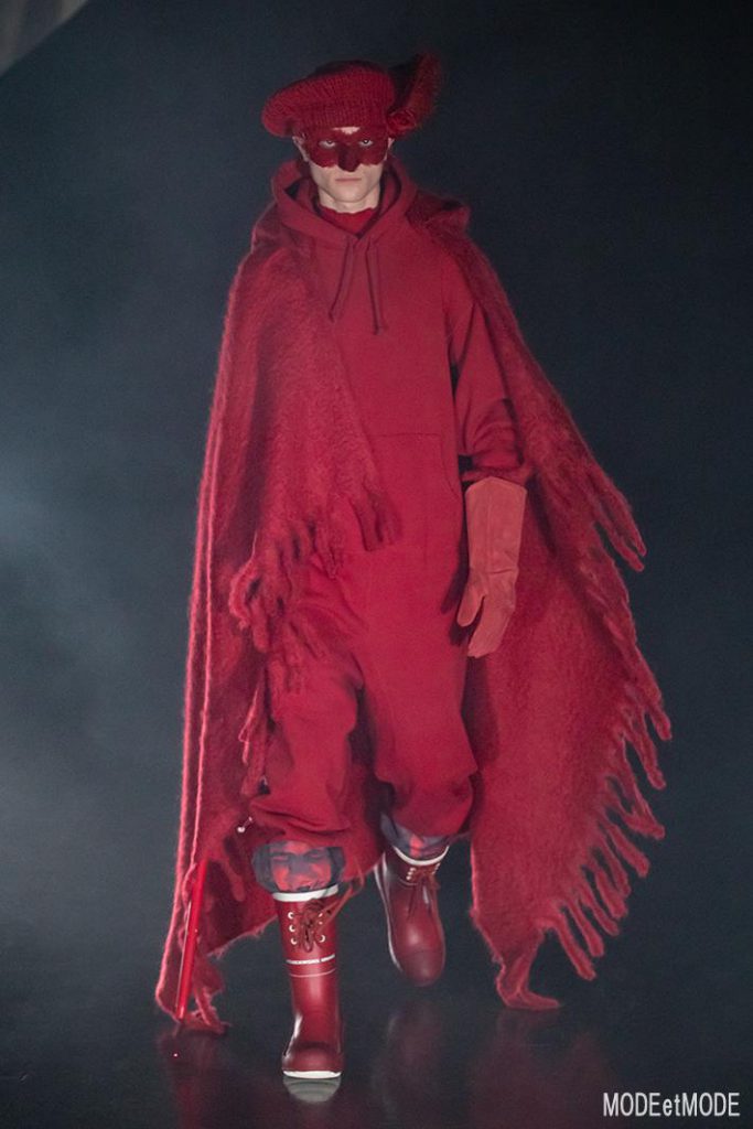 undercover_aw19_056