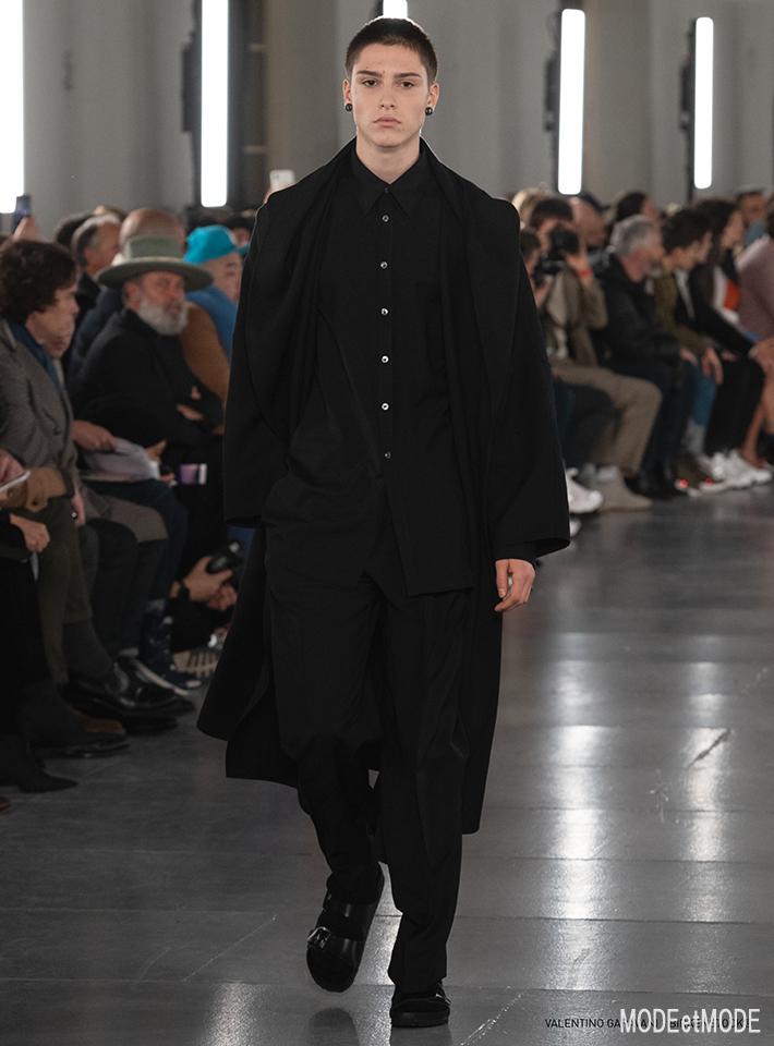valention_aw19_007