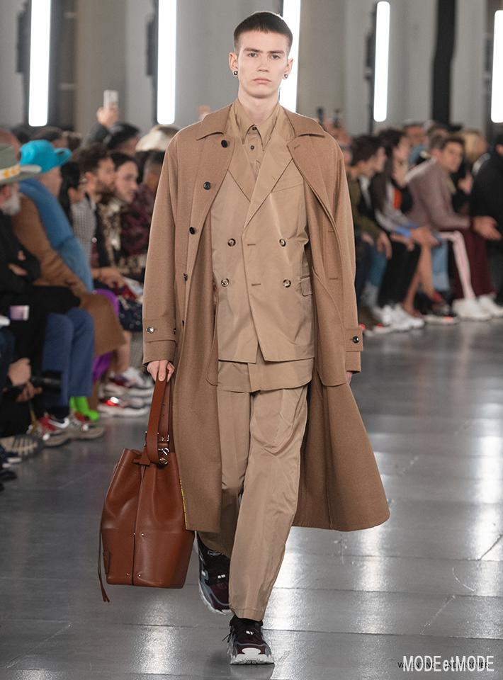 valention_aw19_011