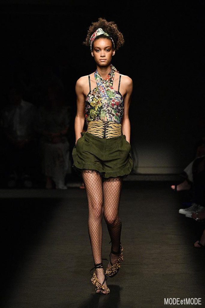 DUNDAS : Runway – Paris Fashion Week – Haute Couture Fall/Winter 2019/2020