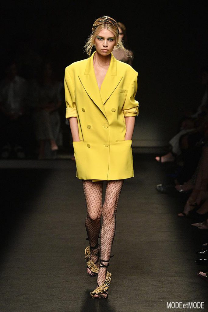 DUNDAS : Runway – Paris Fashion Week – Haute Couture Fall/Winter 2019/2020