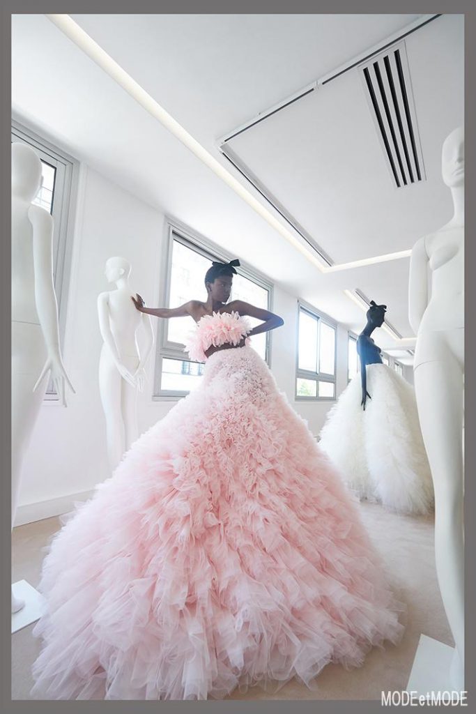 giambattista_valli_aw19hc_014