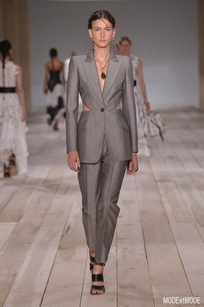 Alexander McQueen_ss20_009