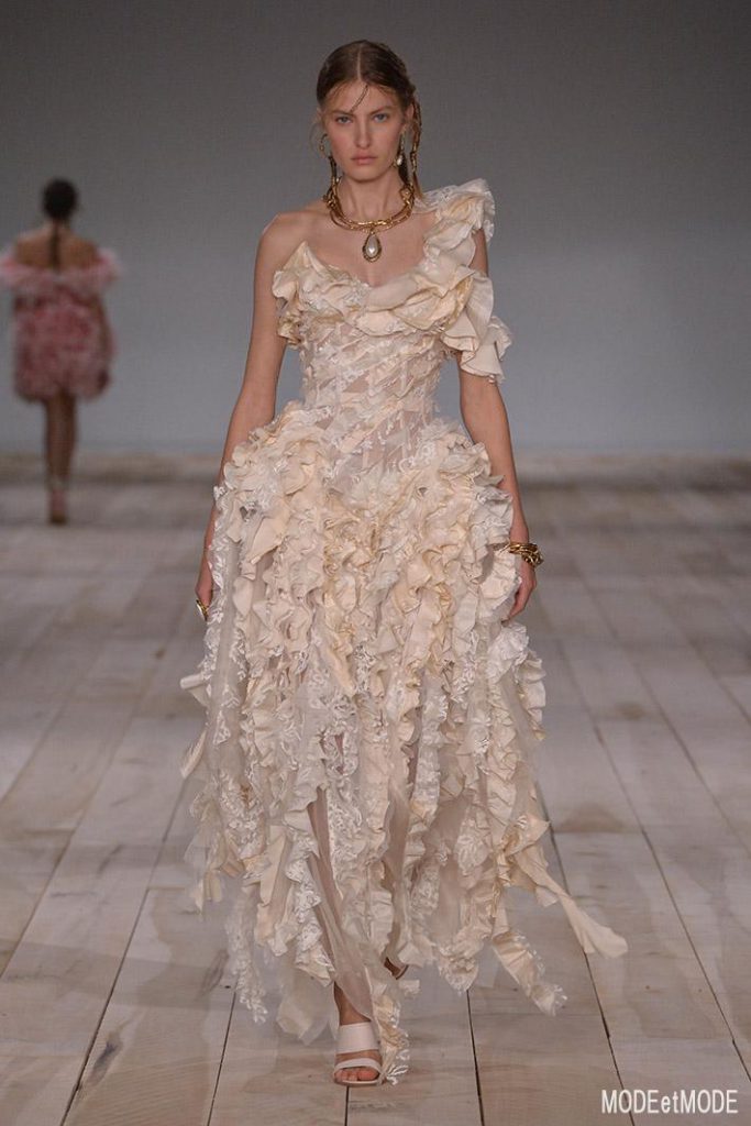 Alexander McQueen_ss20_041