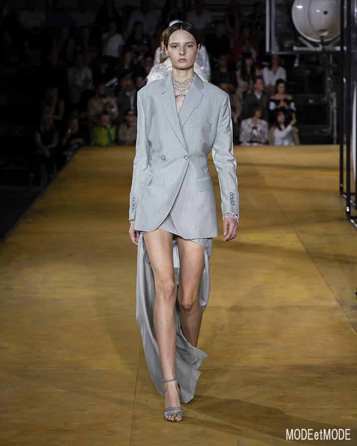 Burberry_ss20_007