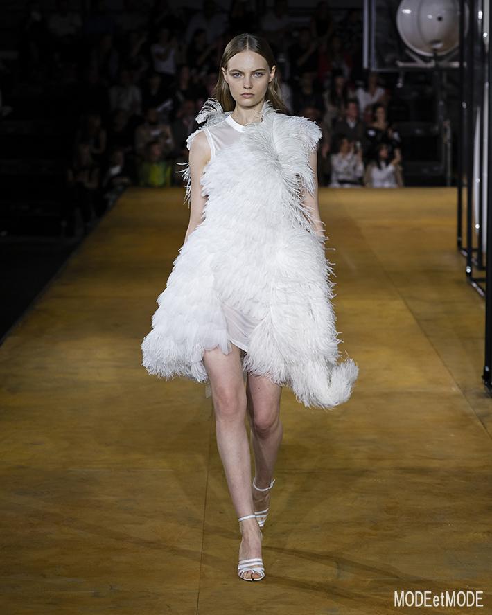 Burberry_ss20_013