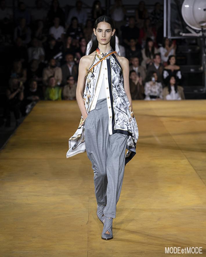 Burberry_ss20_015