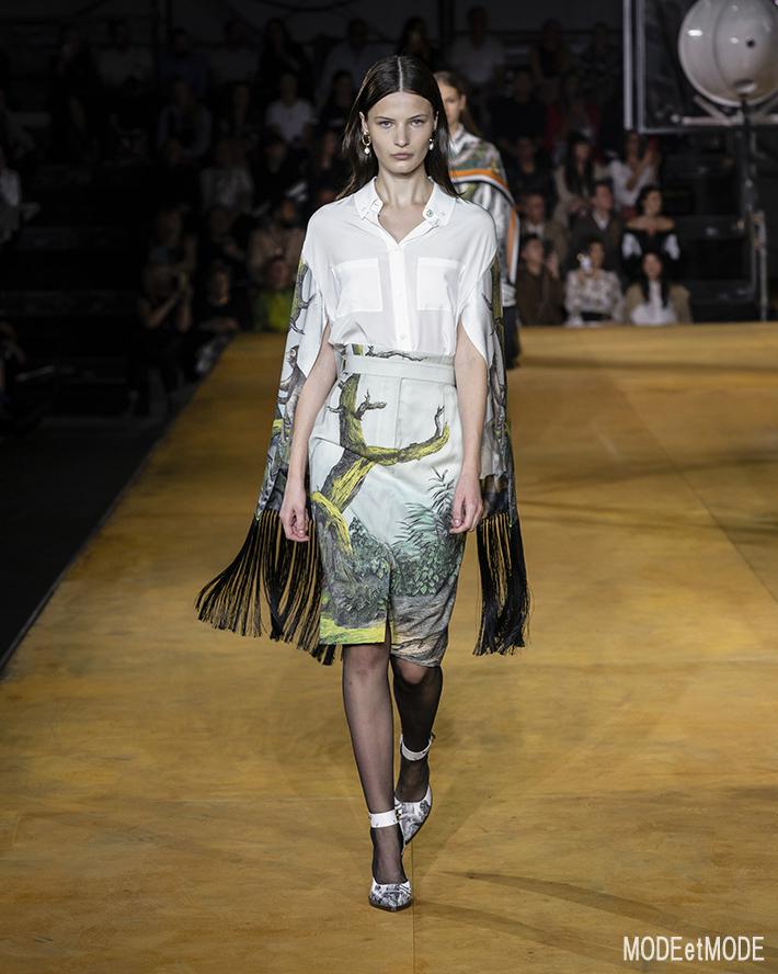Burberry_ss20_017