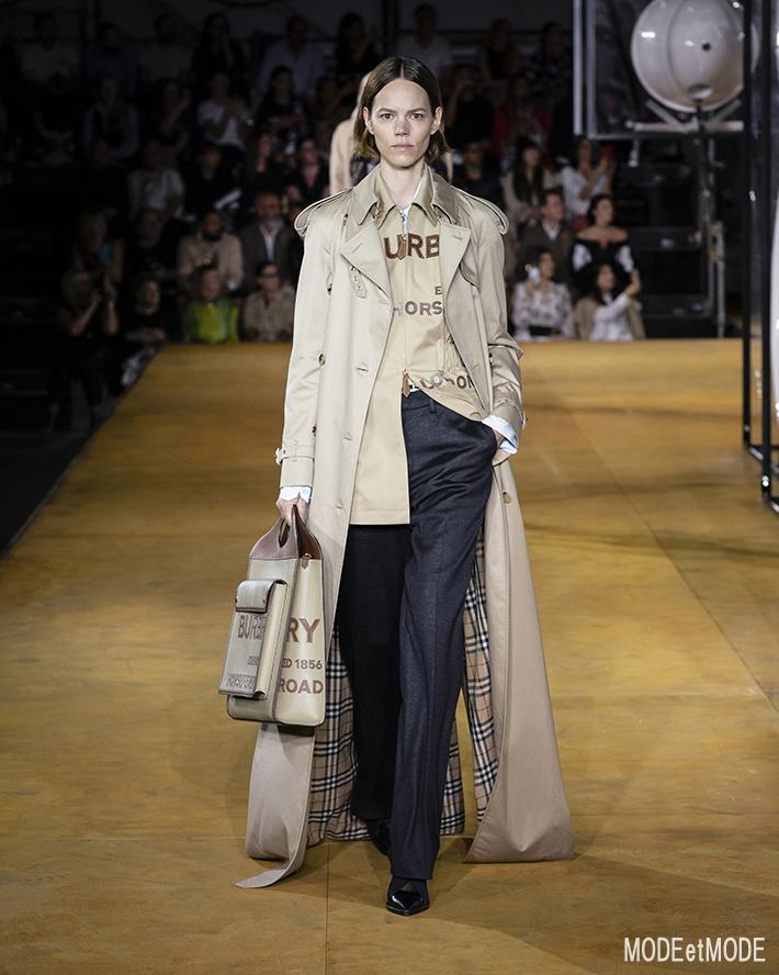 Burberry_ss20_019