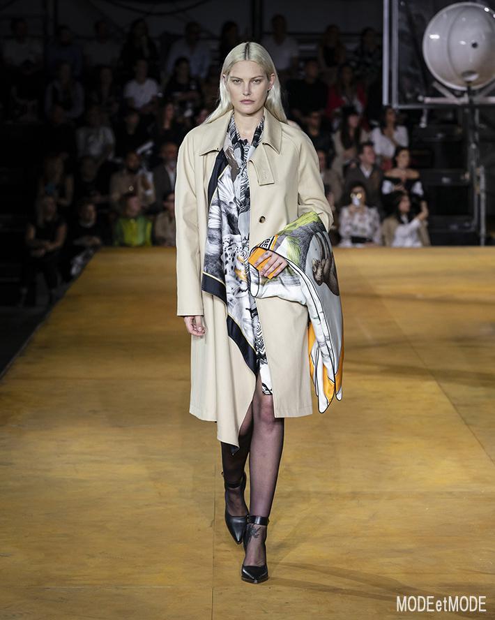 Burberry_ss20_020