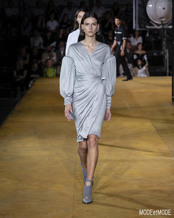 Burberry_ss20_035
