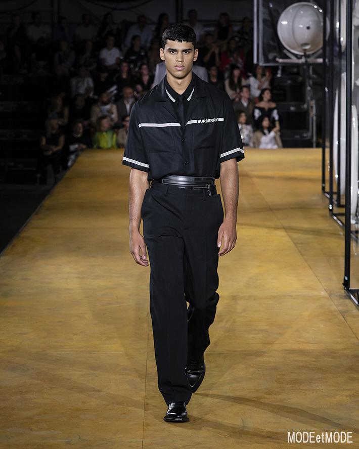 Burberry_ss20_038
