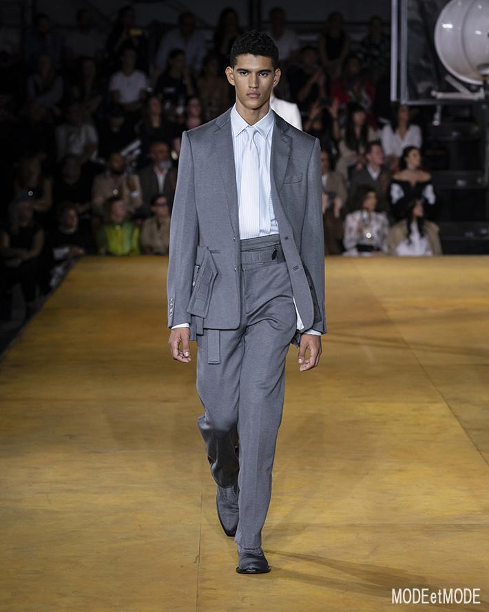 Burberry_ss20_040