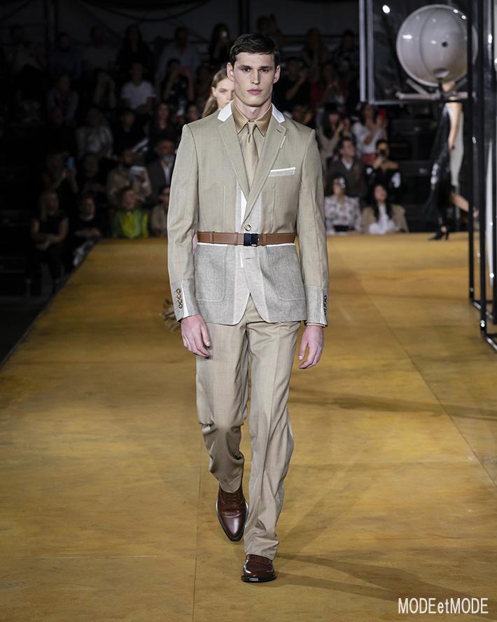 Burberry_ss20_044