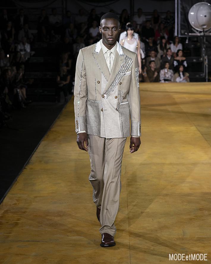 Burberry_ss20_048