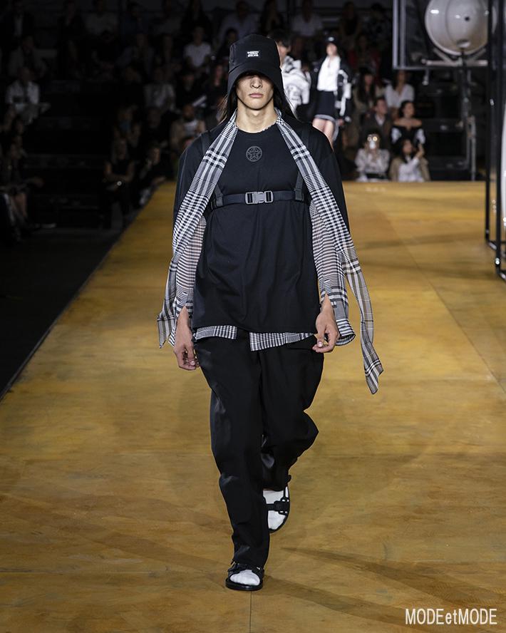 Burberry_ss20_061
