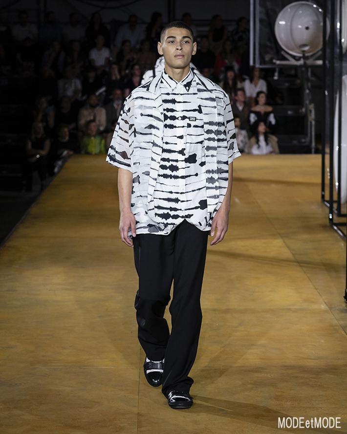 Burberry_ss20_069