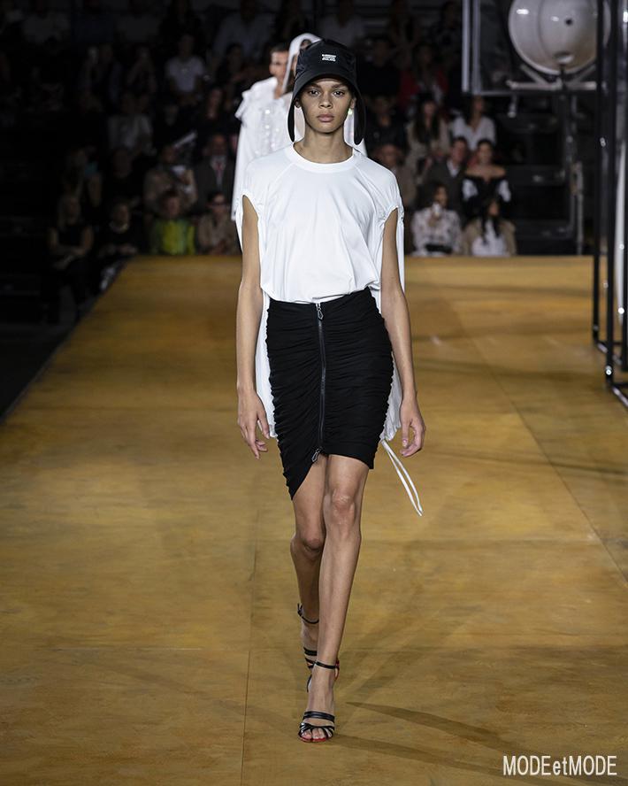 Burberry_ss20_073