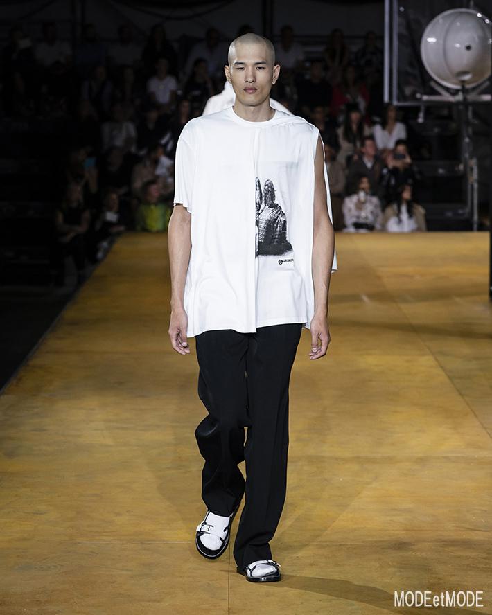 Burberry_ss20_076