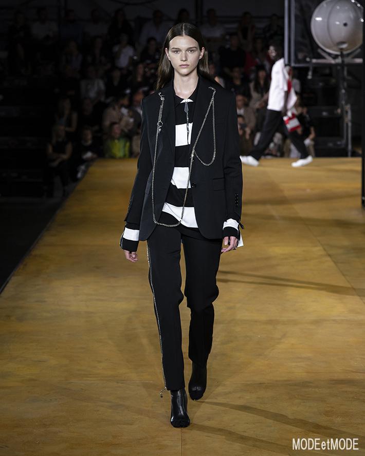Burberry_ss20_093