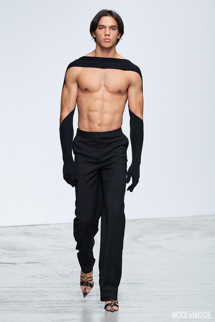 MUGLER_ss20_007