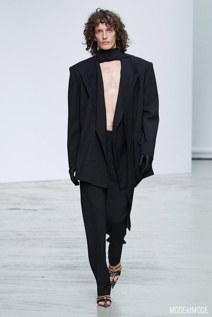 MUGLER_ss20_014