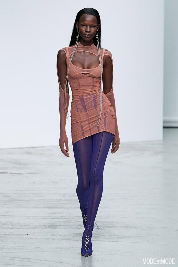 MUGLER_ss20_017