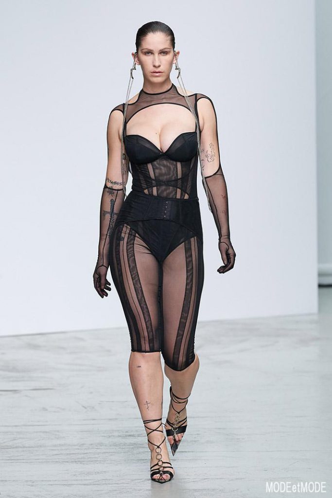 MUGLER_ss20_021