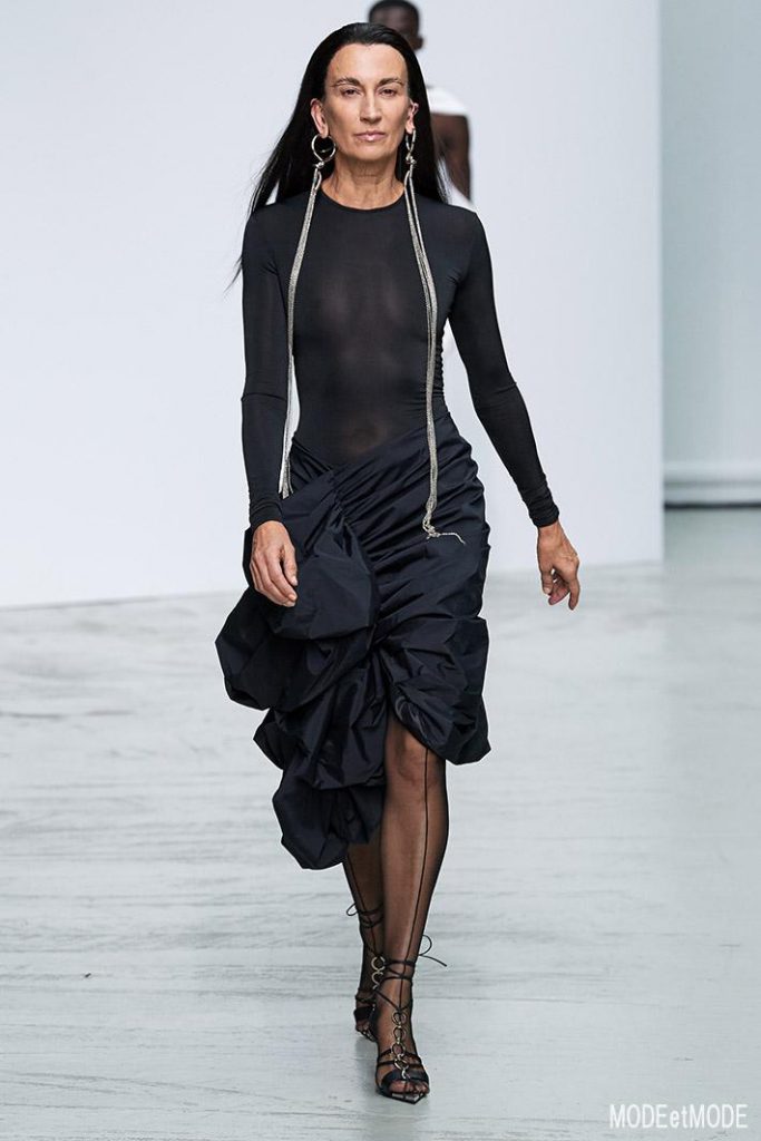 MUGLER_ss20_025