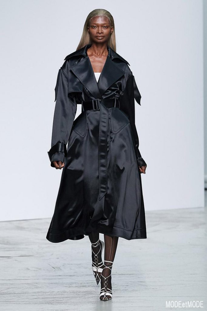 MUGLER_ss20_030