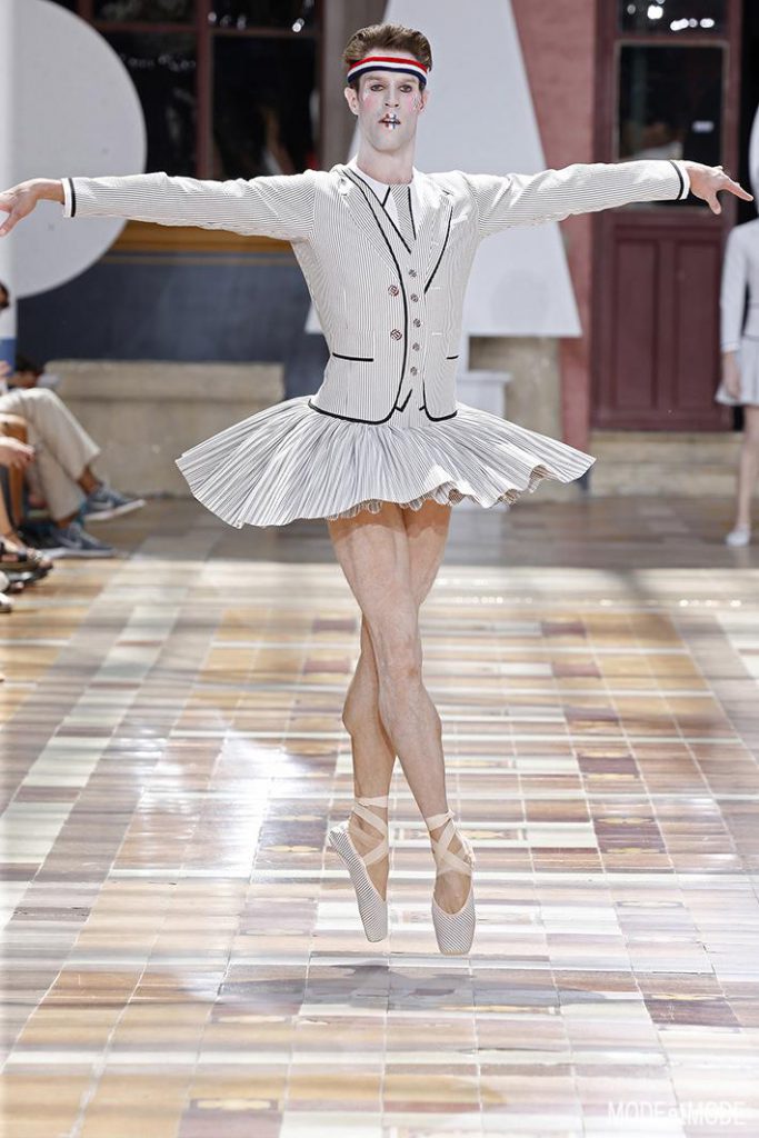THOM BROWNE. MEN_ss20_001
