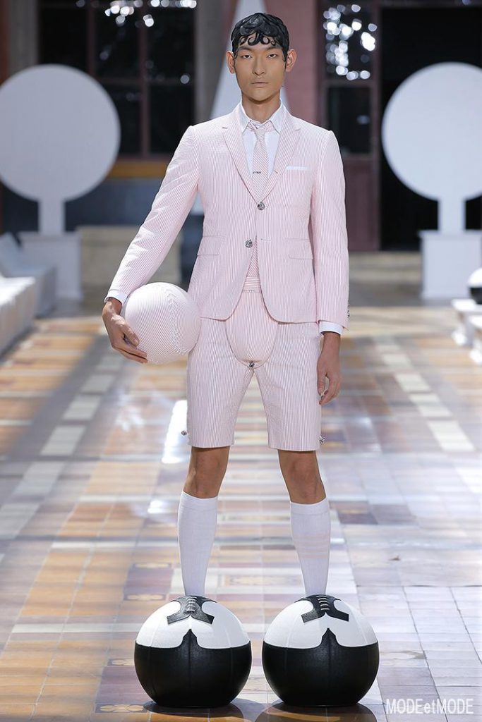 THOM BROWNE. MEN_ss20_006
