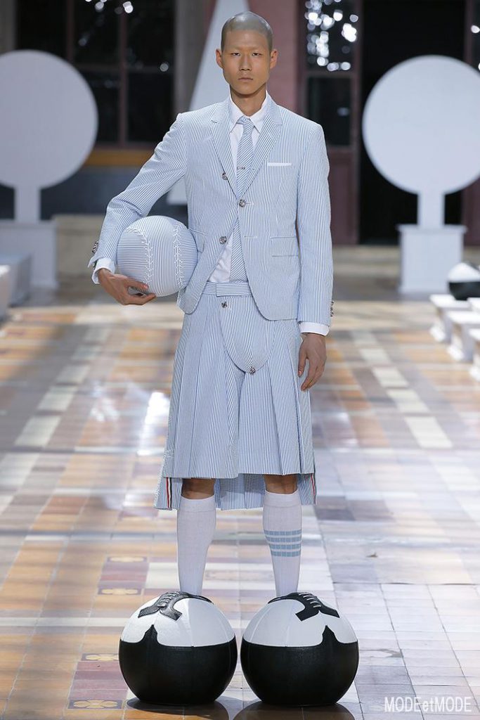 THOM BROWNE. MEN_ss20_008
