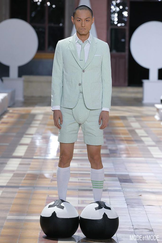 THOM BROWNE. MEN_ss20_010
