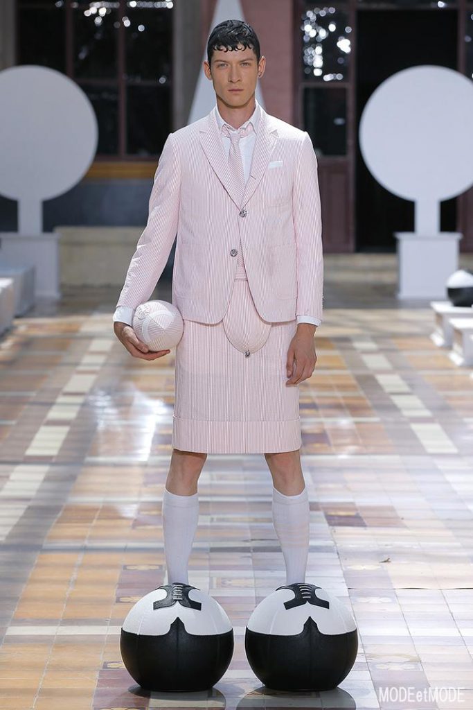 THOM BROWNE. MEN_ss20_012