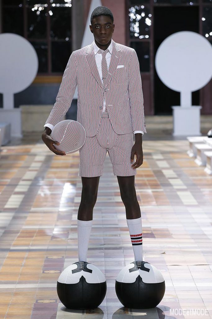 THOM BROWNE. MEN_ss20_014