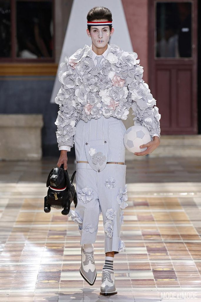 THOM BROWNE. MEN_ss20_029