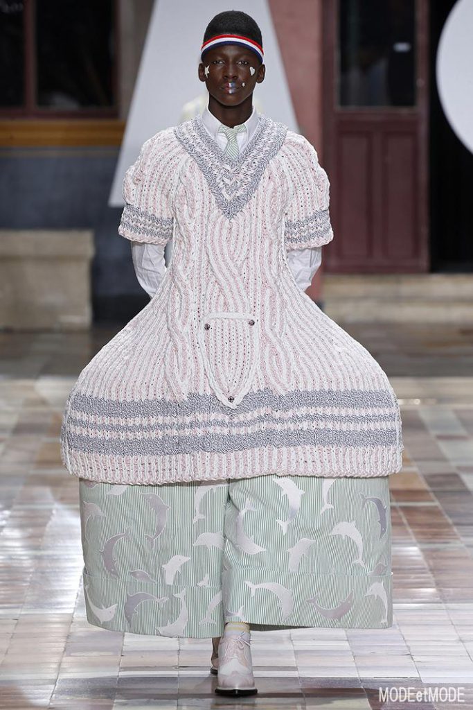 THOM BROWNE. MEN_ss20_031