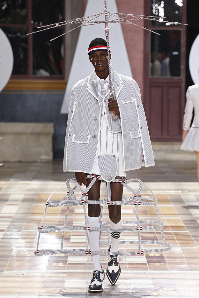 THOM BROWNE. MEN_ss20_035