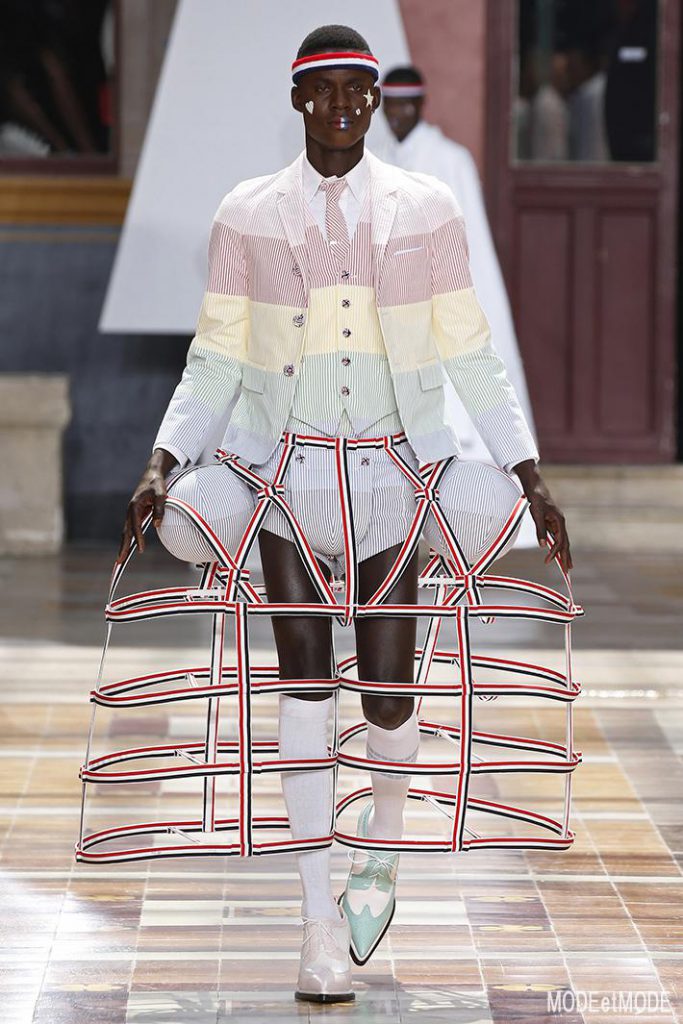 THOM BROWNE. MEN_ss20_036