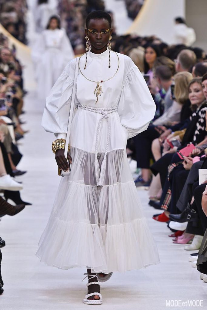 Valentino_ss20_002