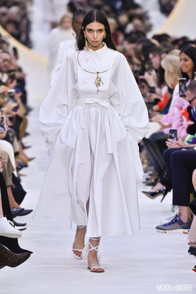 Valentino_ss20_003
