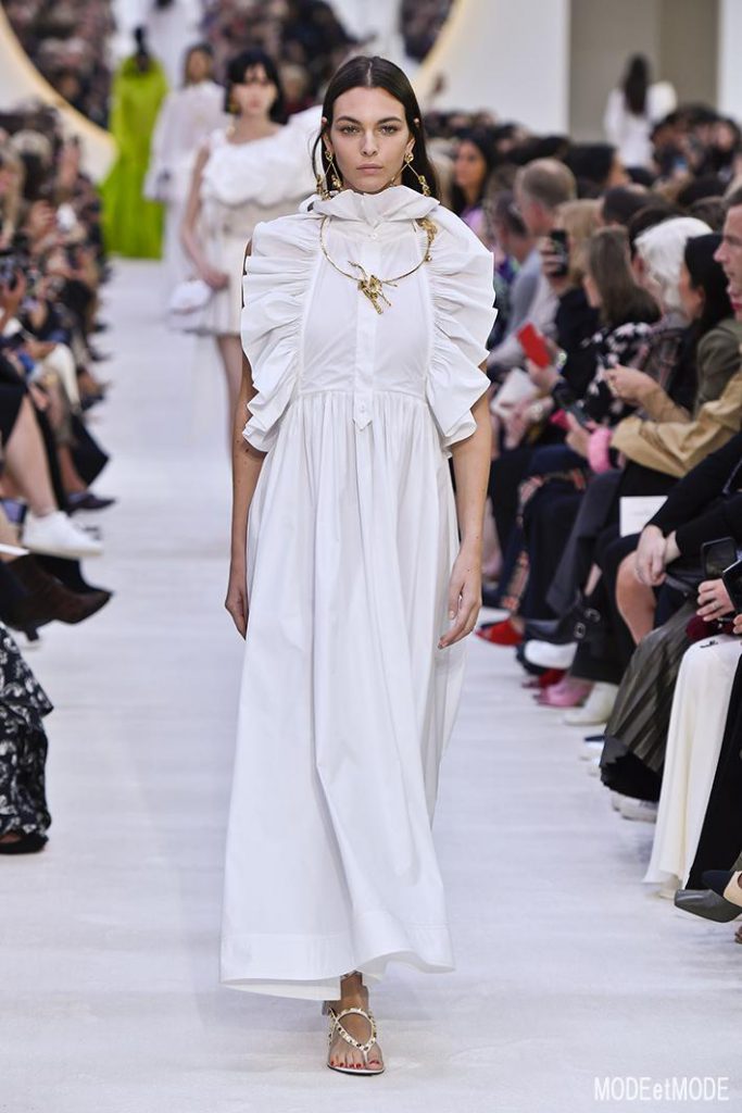 Valentino_ss20_010