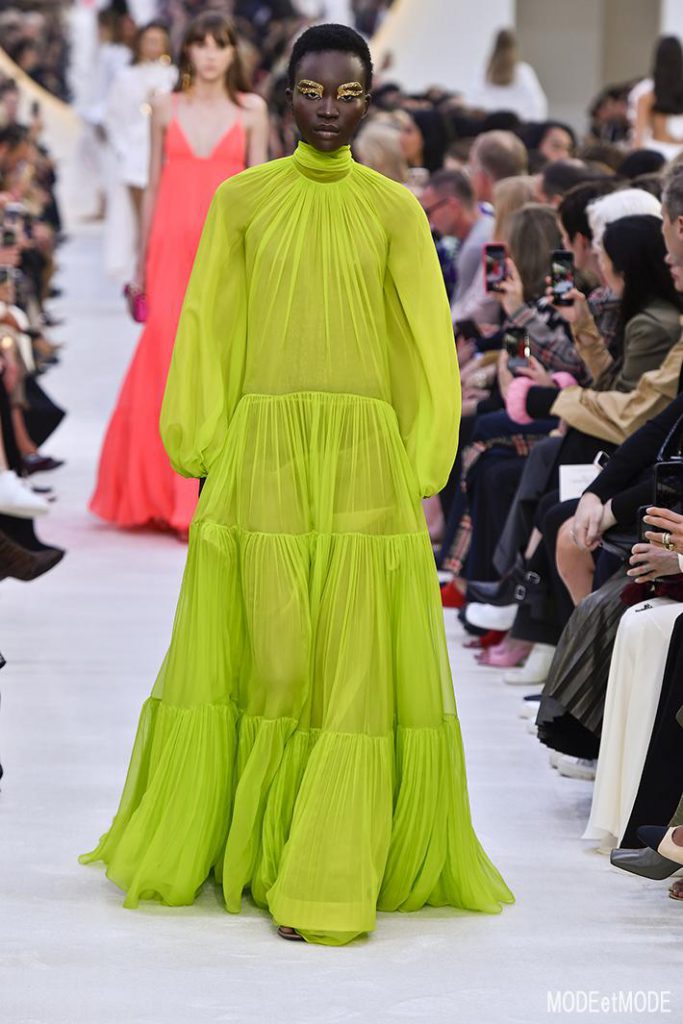Valentino_ss20_013