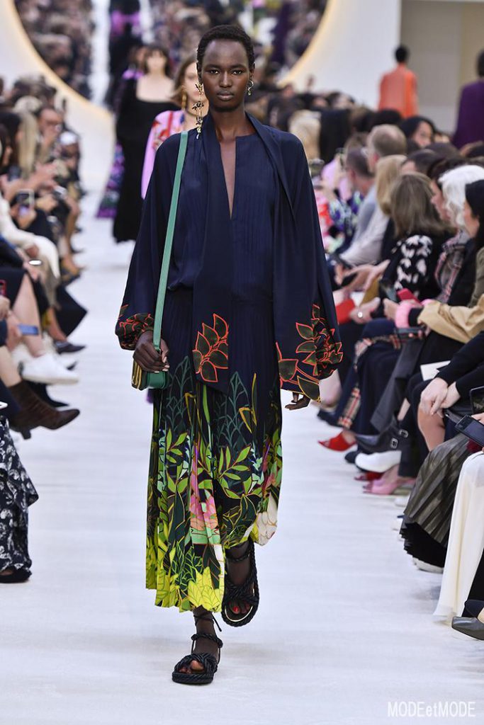 Valentino_ss20_048