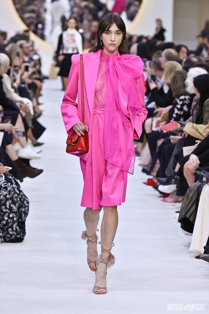 Valentino_ss20_059