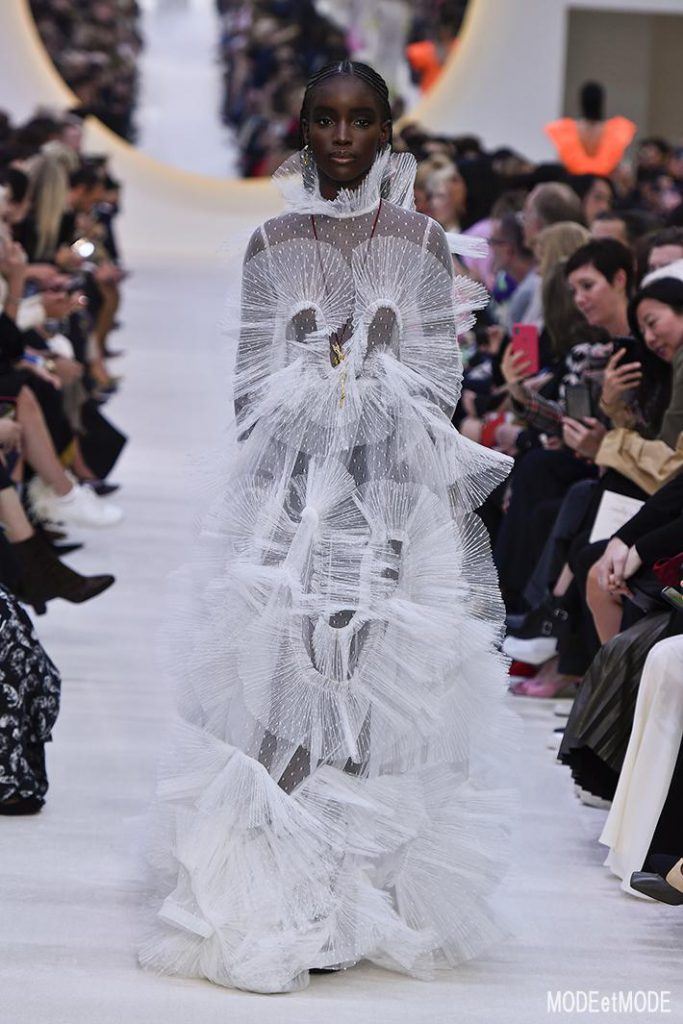 Valentino_ss20_080