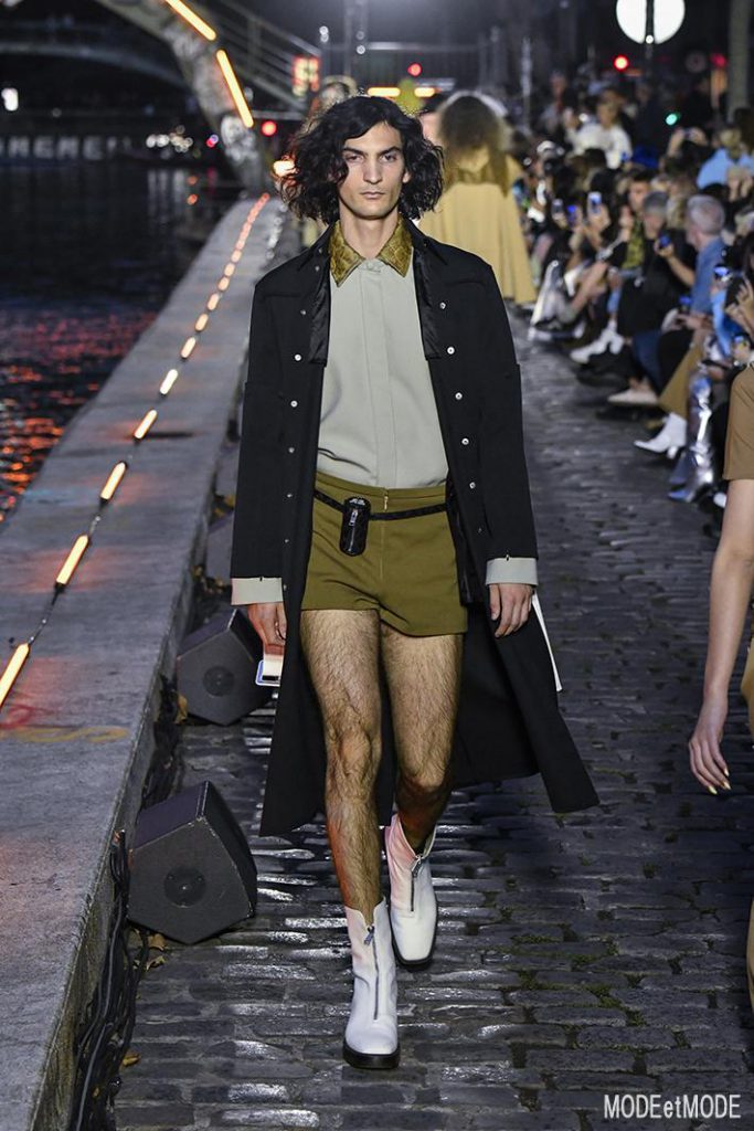 courreges_ss20_018